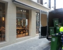 Valencia prepara el servicio puerta a puerta de recogida de cartón, residuos y vidrio en comercios y hostelería