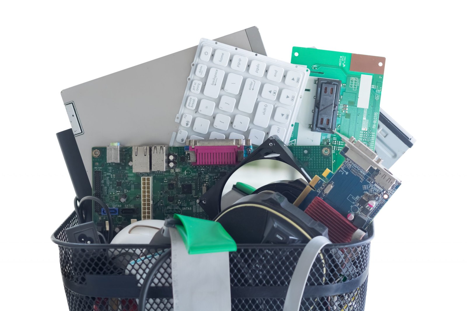 Lee más sobre el artículo RAEE, EL RECICLAJE CON MÁS CHISPA