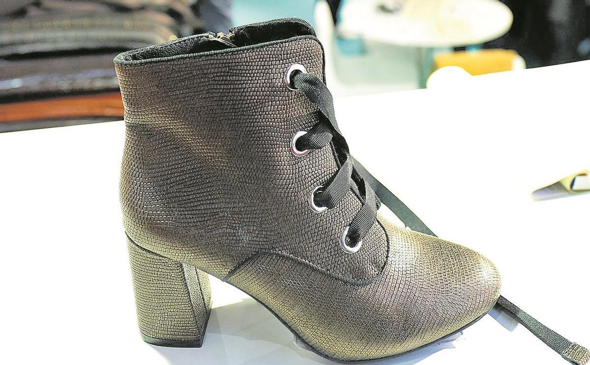 Lee más sobre el artículo El calzado español impulsa su propio ‘Ecoembes’ para dar una segunda vida a los zapatos