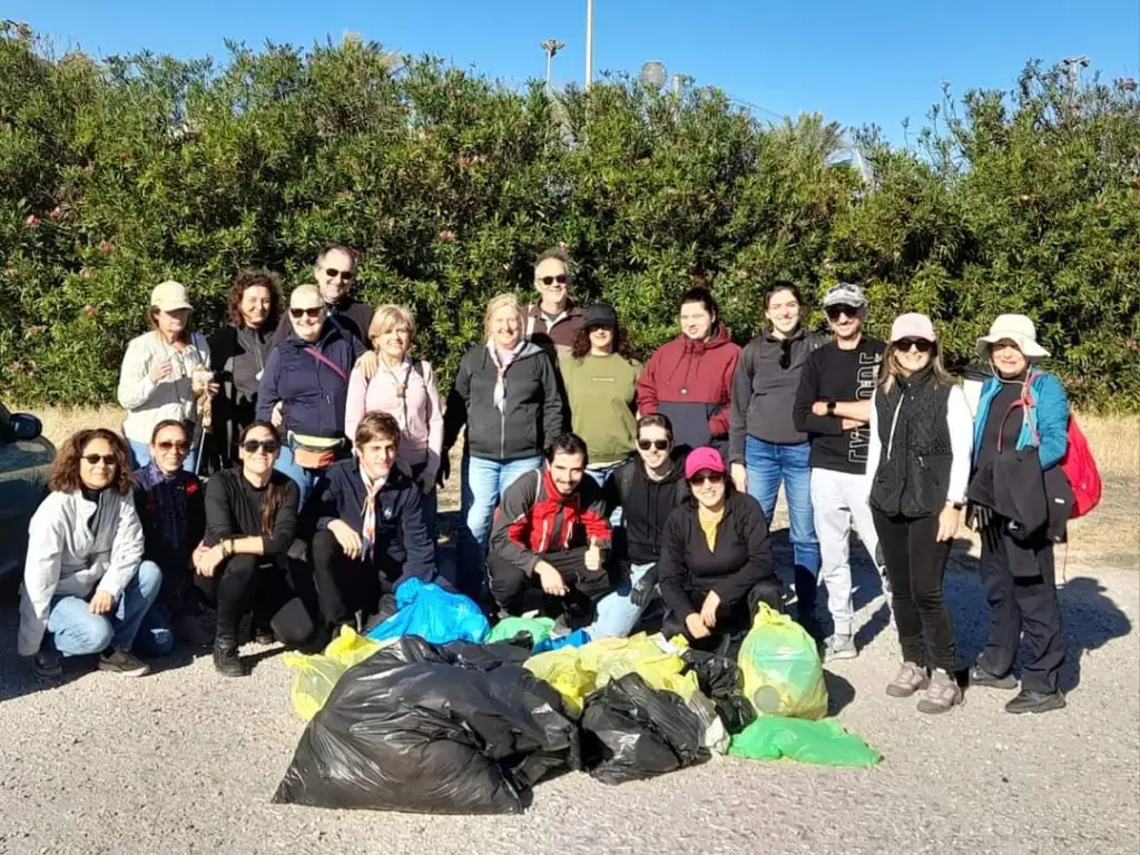 Lee más sobre el artículo El proyecto Libera reúne a más de 20 voluntarios para limpiar la Dehesa de El Saler